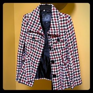 Wool jacket with belt